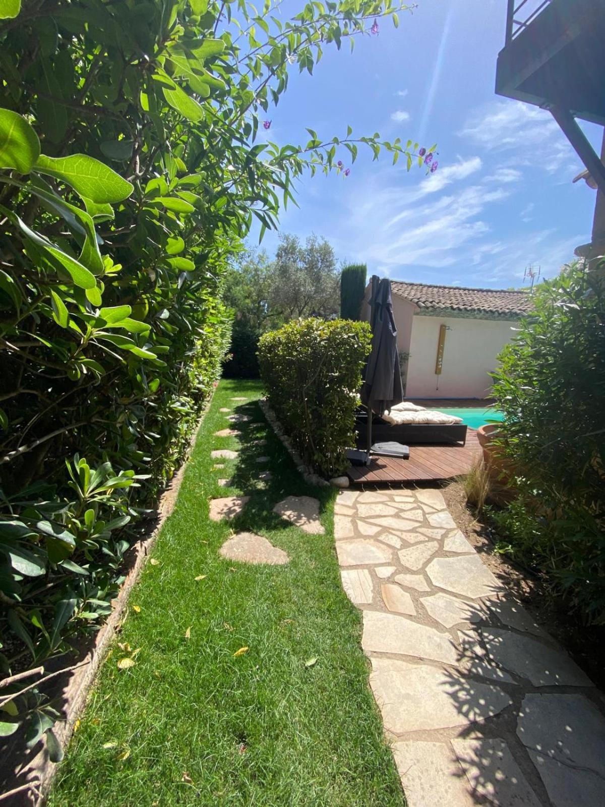 Hebe La Villa Cogolin Εξωτερικό φωτογραφία